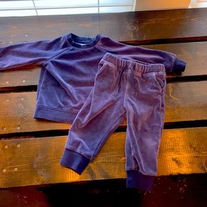Cozy Fall & Winter find - Old Navy Blue Velvet set - 18-24 months